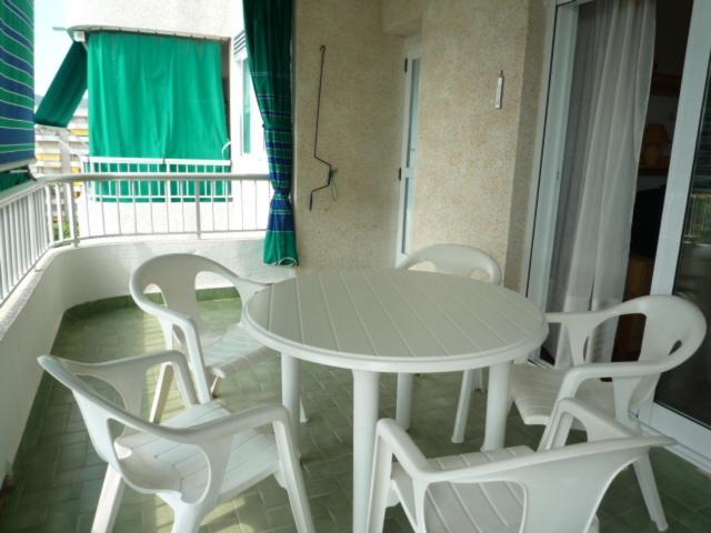 Apartamentos Marblau Varios 1, 2 Y 3 Dormitorios - Julio Y Agosto Solo Familias Playa de Gandia 外观 照片